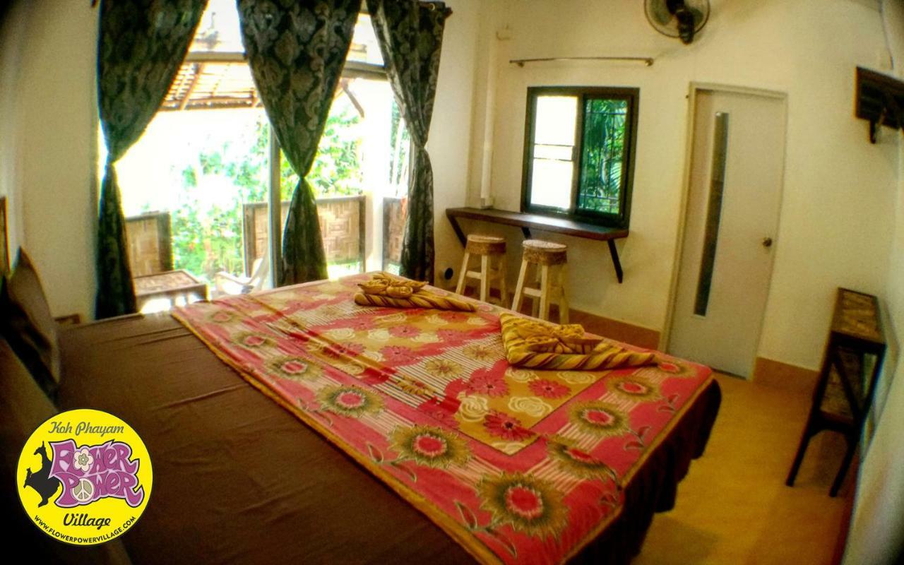 Flower Power Farm Village Koh Phayam Eksteriør billede